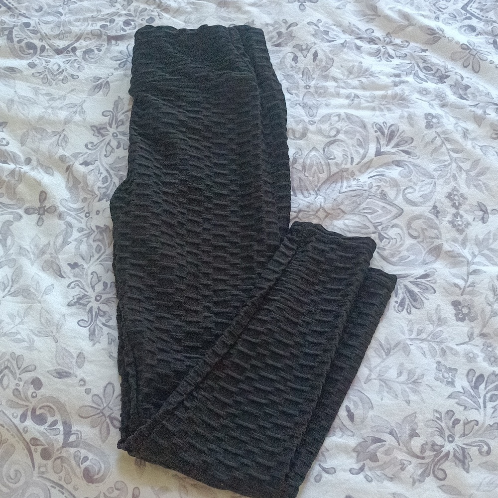 SHEIN Butt Sculpting/Lifting (Scrunch Butt) Textured Leggings